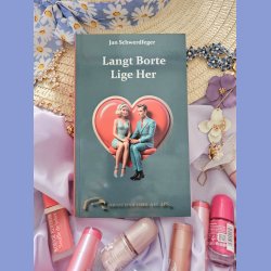 Langt Borte Lige Her